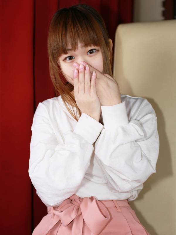 踊れ！チンチコリン・日本橋店 きあら 25歳 T：148cm　B：82(C)　W：54　H：83